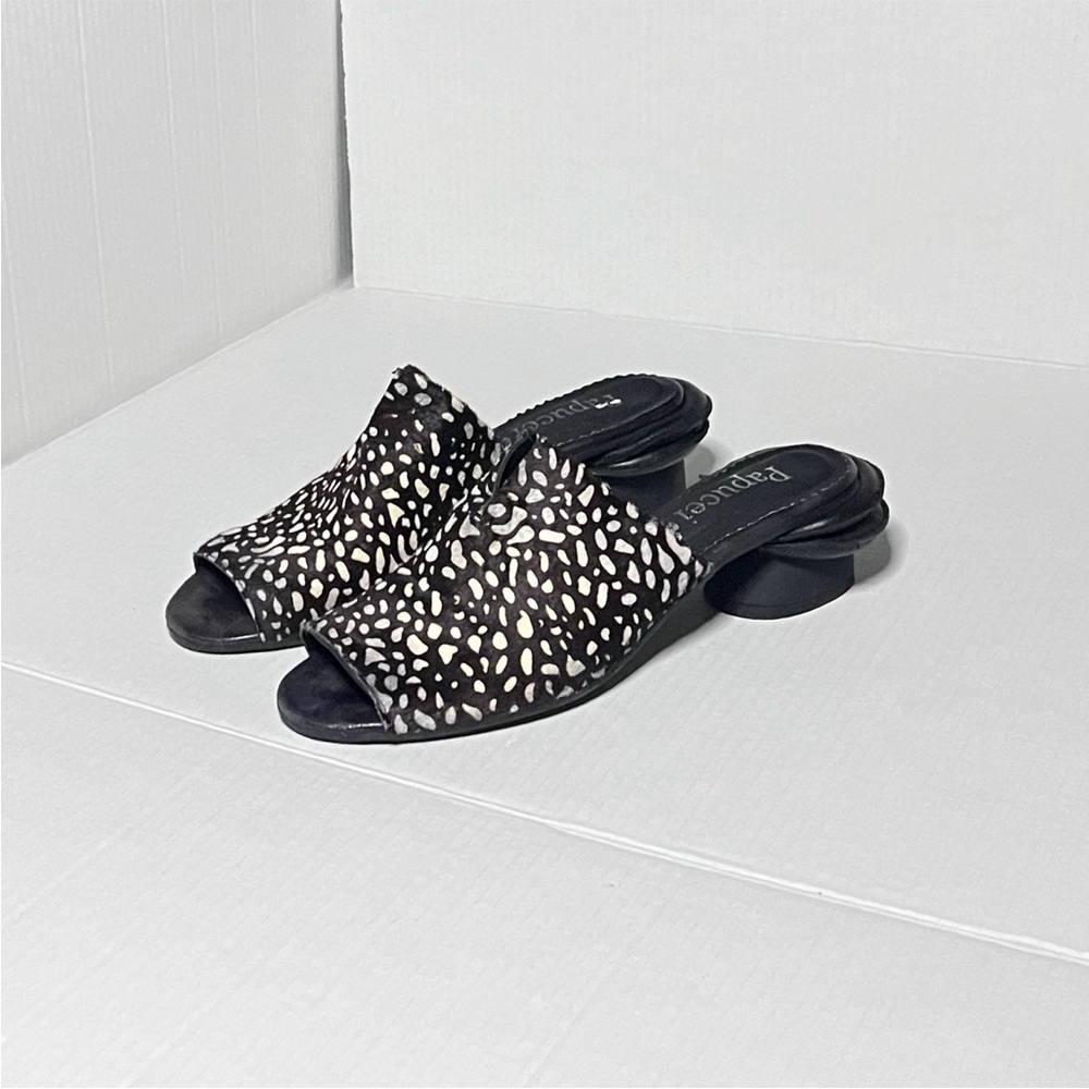 Papucei Heels